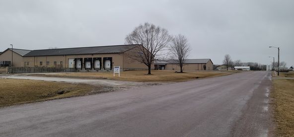 Clear Lake : 300 16thAve SE, Waseca, MN 56093